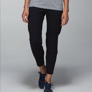 Lululemon Om & Roam untight tight